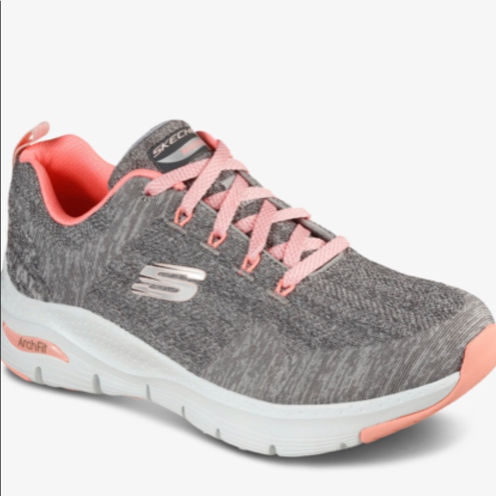 Skechers Arch Fit Sneakers Size 8